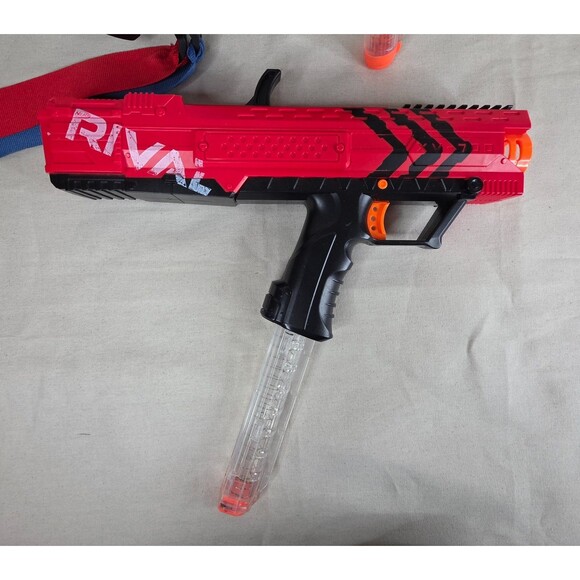 Pair of Nerf Rival Apollo XV-700 Blasters – Red & Phantom Corps White – w/Flags - Picture 7 of 12